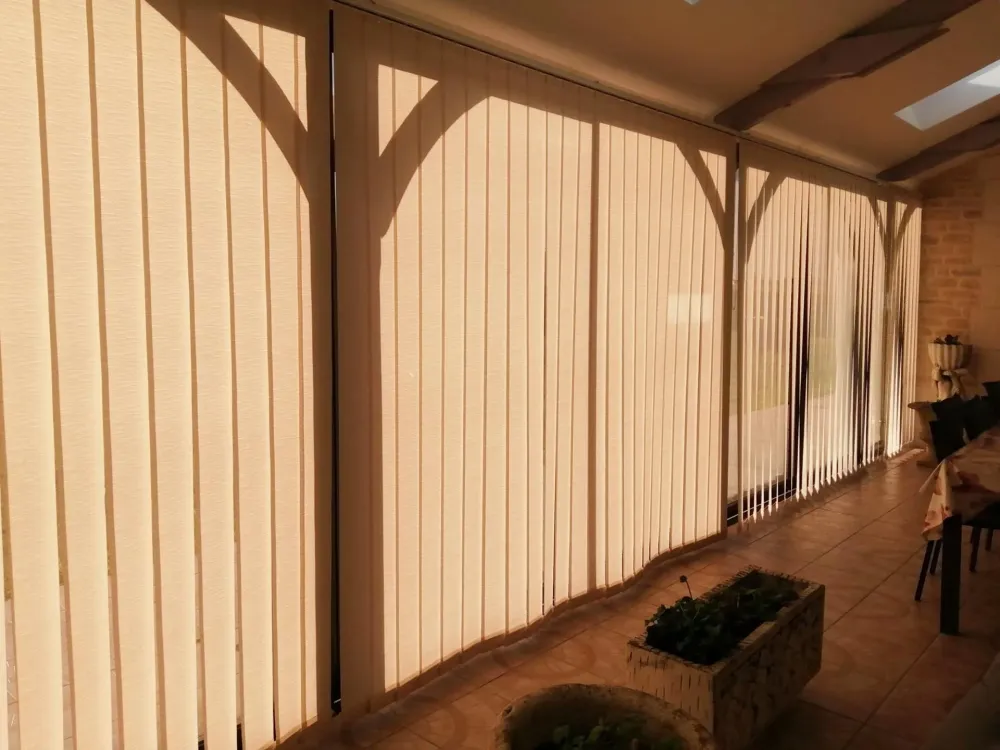 Store près de Château-la-vallière 